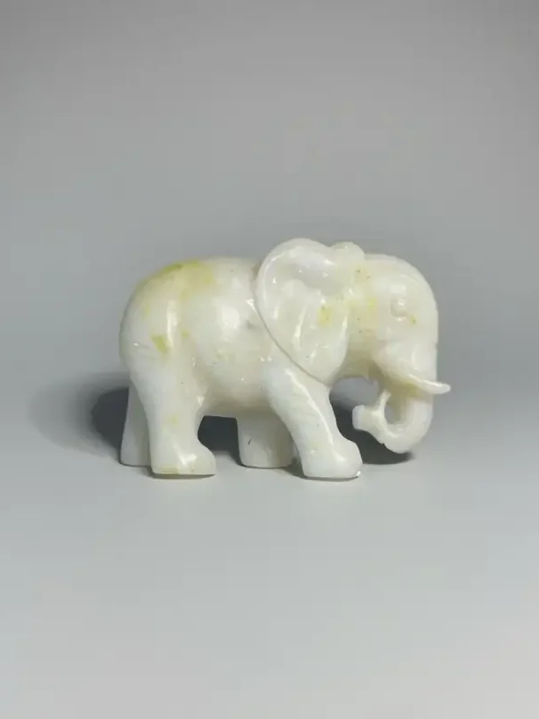 Hand - Carved Crystal Elephant Figurines Set - Natural Gemstone Home Decor