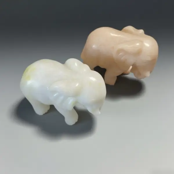 Hand - Carved Crystal Elephant Figurines Set - Natural Gemstone Home Decor